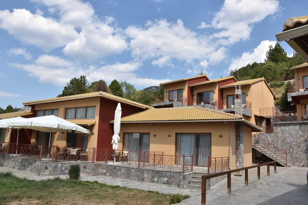 Olvios Hotel Goura Buitenkant foto