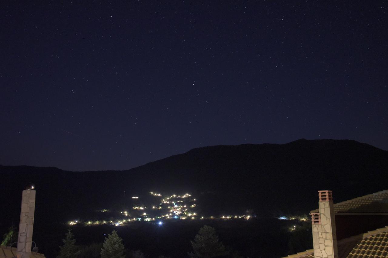 Olvios Hotel Goura Buitenkant foto